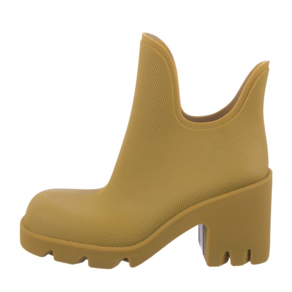 Burberry Rain Boots - Picture 2 of 6